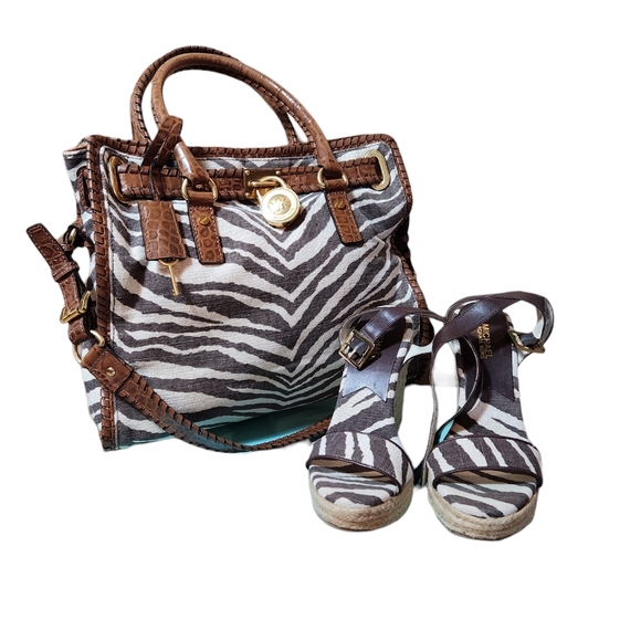 MICHEAL KORS size 9 brown& TAN zebra stripe heels - Picture 2 of 4